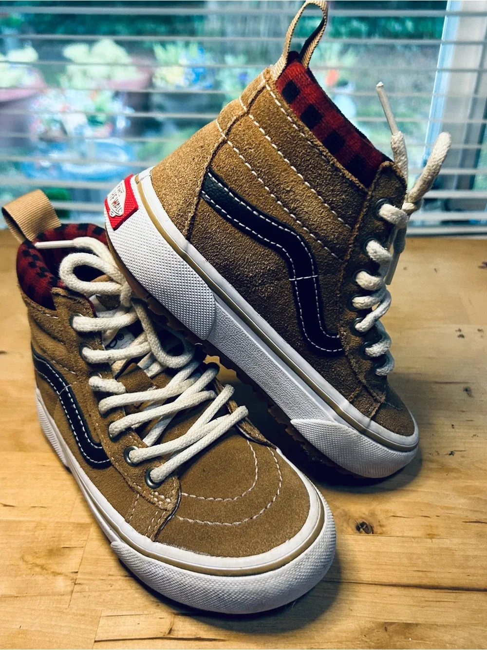 Vans Sk8 Hi MTE Kids Size 12 Suede Cold Weather Primaloft Lined Skate Shoes